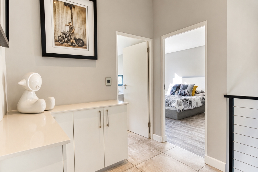 3 Bedroom Property for Sale in Heldervue Western Cape